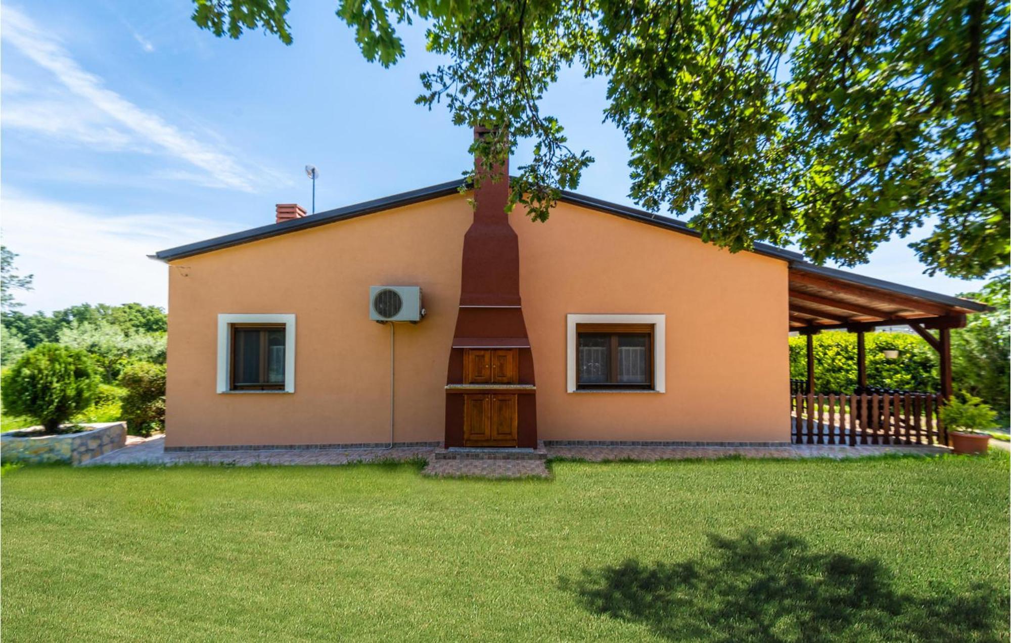 Amazing Apartment In Krnica With Kitchen Buitenkant foto